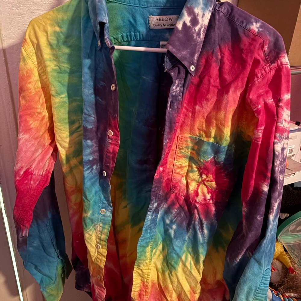 Arrow Multicolor Tie-Dye Shirt size medium